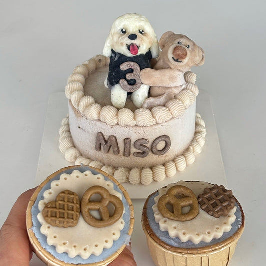 Toy-Inspired Cake